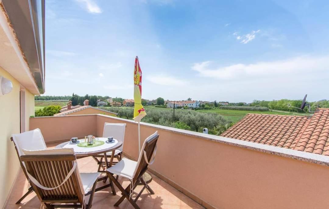 Gimy Villa&App 1 Porec Gedići Esterno foto